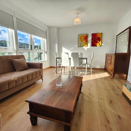 Chalet Con Wifi , Ps4 , Garaje, 5 Dormitorios, 3 Banos, Santiago De Compostela Ngoại thất bức ảnh
