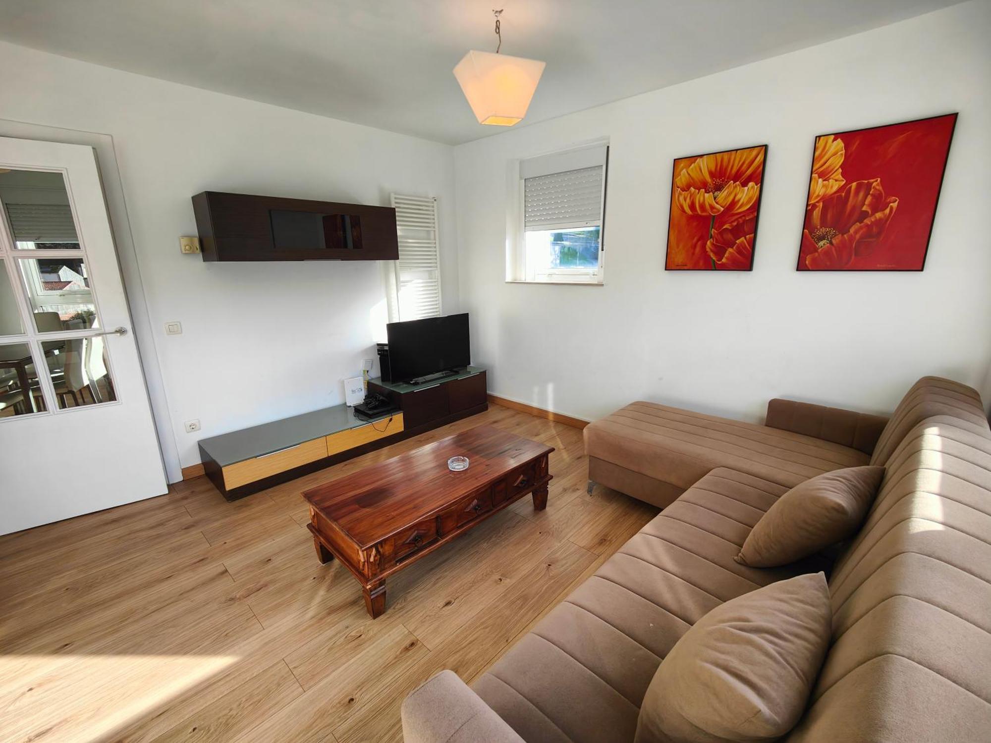 Chalet Con Wifi , Ps4 , Garaje, 5 Dormitorios, 3 Banos, Santiago De Compostela Ngoại thất bức ảnh